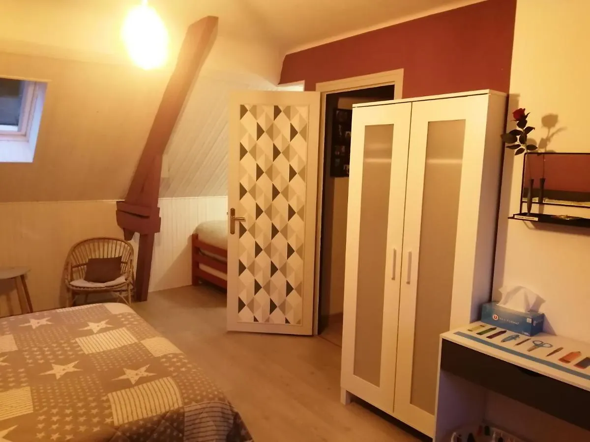 Privatunterkunft Ferienwohnung Ginger Cancale